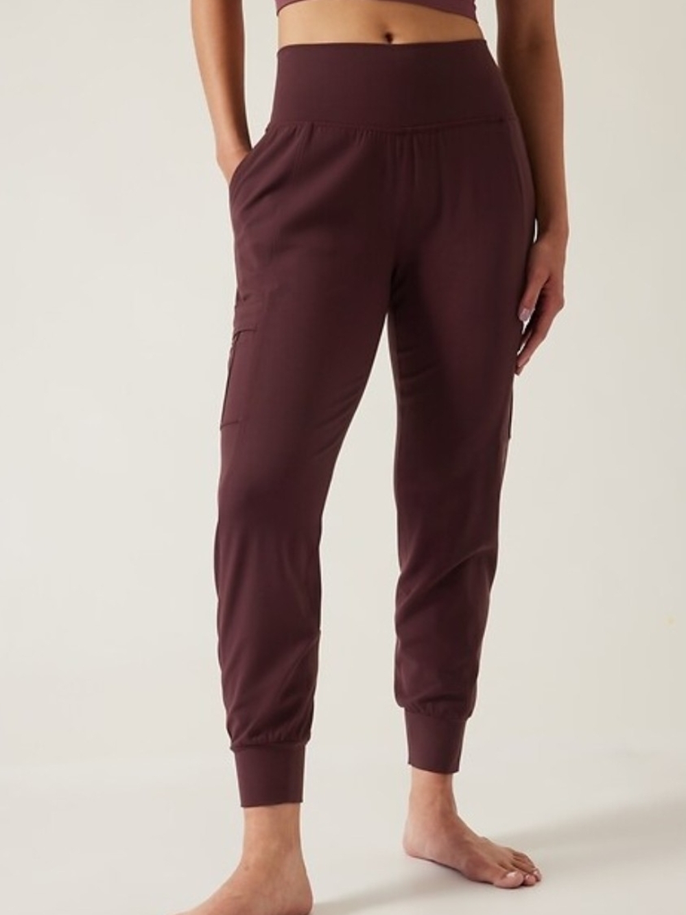 Athleta NWOT Salutation Stash Cargo Joggers